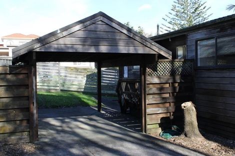 Photo of property in 3/94 Birkenhead Avenue, Birkenhead, Auckland, 0626