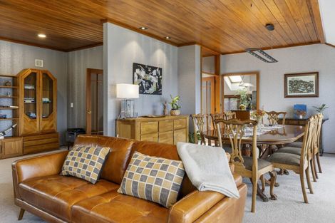 Photo of property in 39 Wakeman Road, Acacia Bay, Taupo, 3330