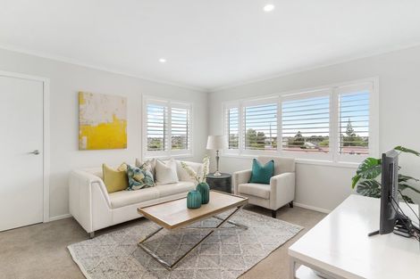 Photo of property in 2 Gibraltar Street, Howick, Auckland, 2014