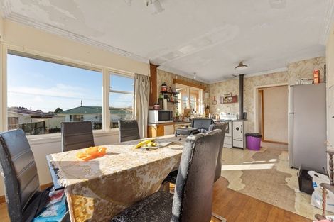 Photo of property in 76 Conway Road, Eltham, 4322