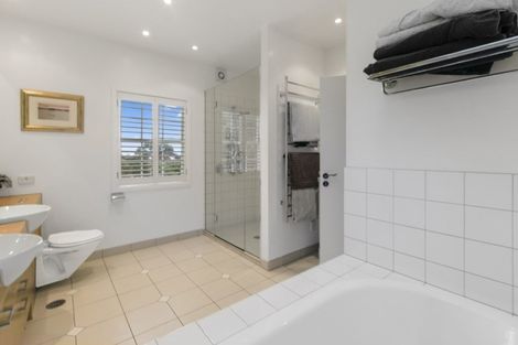 Photo of property in 25 Cheviot Road, Lowry Bay, Lower Hutt, 5013