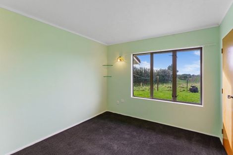 Photo of property in 101 Forest Lakes Road, Otaki, 5583