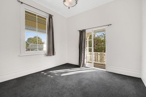 Photo of property in 22 Garfield Road, Helensville, 0800