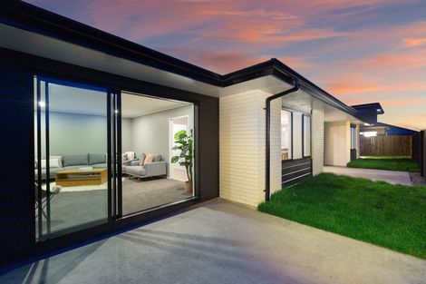 Photo of property in 30 Kimbrae Drive, Rototuna North, Hamilton, 3210