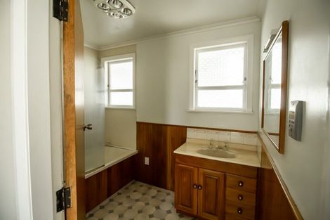 Photo of property in 241 Vogel Street, Roslyn, Palmerston North, 4414