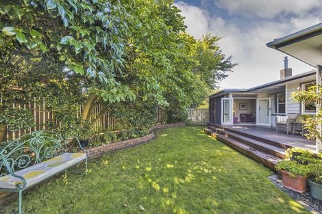 Photo of property in 10 Edwards Place, Terrace End, Palmerston North, 4410