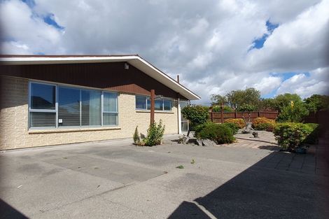 Photo of property in 1/77 Memorial Avenue, Ilam, Christchurch, 8053