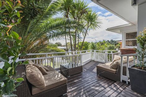 Photo of property in 17 Mack Place, Red Hill, Papakura, 2110