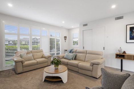 Photo of property in 64 Sandhurst Drive, Papamoa Beach, Papamoa, 3118