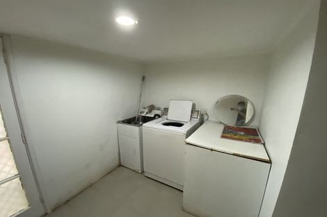 Photo of property in 2/1 Bruce Road, Glenfield, Auckland, 0629