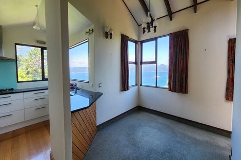 Photo of property in 52 Homebush Road, Khandallah, Wellington, 6035