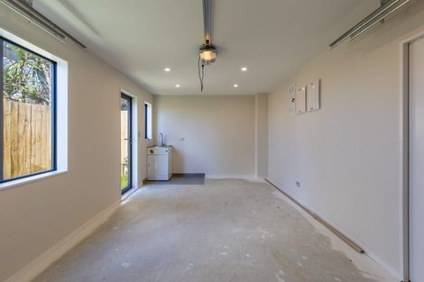 Photo of property in 6b Kaweka Street, New Lynn, Auckland, 0600