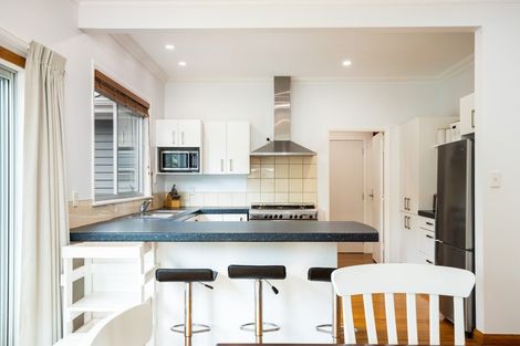 Photo of property in 33a Lorna Street, Lynmouth, New Plymouth, 4310