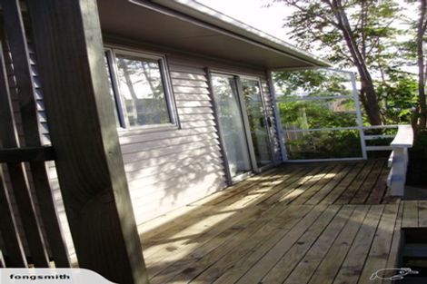 Photo of property in 53 Henderson Valley Road, Henderson, Auckland, 0612