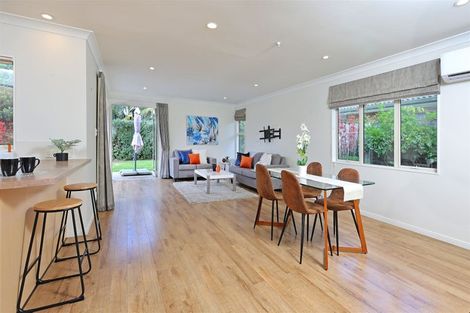 Photo of property in 6 Lantern Court, Henderson, Auckland, 0612