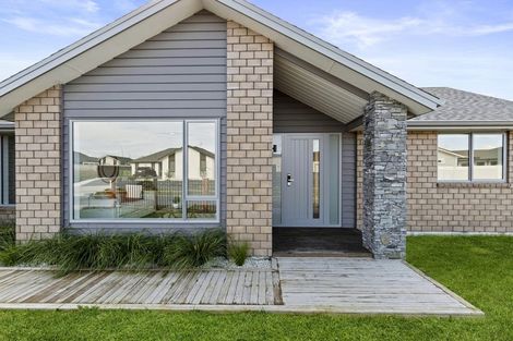 Photo of property in 2 Sydney Place, Flagstaff, Hamilton, 3210