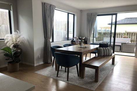 Photo of property in 750a East Coast Road, Pinehill, Auckland, 0630