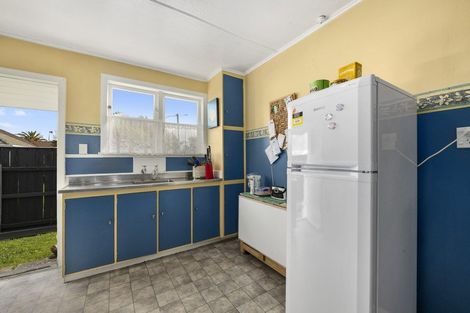 Photo of property in Heretaunga Flats, 4/652 Fergusson Drive, Trentham, Upper Hutt, 5018