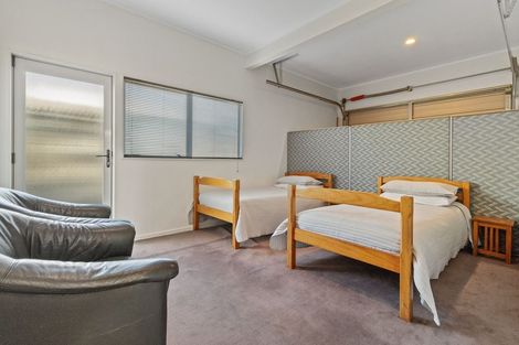 Photo of property in 33 Holland Close, Pauanui, Hikuai, 3579