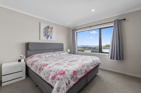 Photo of property in 75 Te Oneroa Way, Long Bay, Auckland, 0630