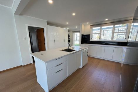 Photo of property in 367a Karori Road, Karori, Wellington, 6012