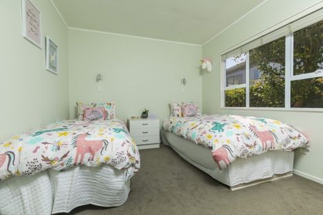 Photo of property in 6a Handley Avenue, Narrow Neck, Auckland, 0624