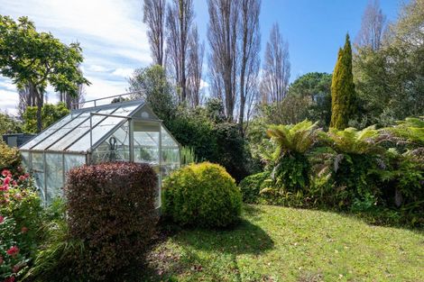 Photo of property in 25 Kinloch Road, Kinloch, Taupo, 3377