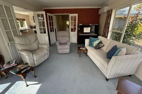 Photo of property in 74 Weggery Drive, Waikanae Beach, Waikanae, 5036