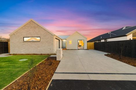 Photo of property in 8 Pipipi Lane, Halswell, Christchurch, 8025