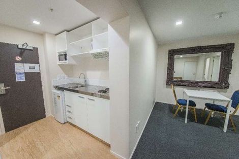 Photo of property in Empire Apartments, 1327/21 Whitaker Place, Grafton, Auckland, 1010
