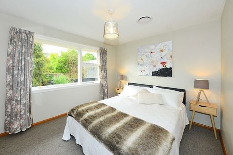 Photo of property in 2/6 Pulford Place, Ilam, Christchurch, 8041