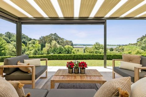 Photo of property in 22 Ballantyne Road, Poraiti, Napier, 4182