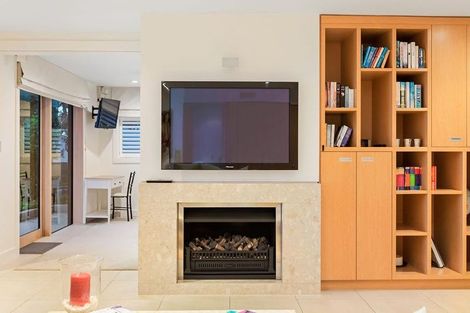 Photo of property in 28 Blomfield Spa, Takapuna, Auckland, 0622