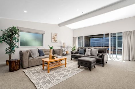 Photo of property in 40 Seaview Road, Paremata, Porirua, 5024