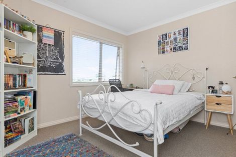 Photo of property in 10 Karoola Place, Havelock North, 4130