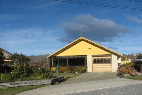 Photo of property in 13 Theyers Street, Alexandra, 9320