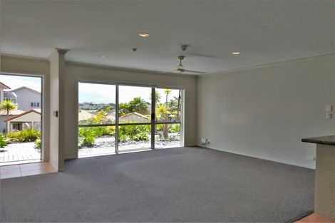 Photo of property in Santa Rosa, 2/340 Gulf Harbour Drive, Gulf Harbour, Whangaparaoa, 0930