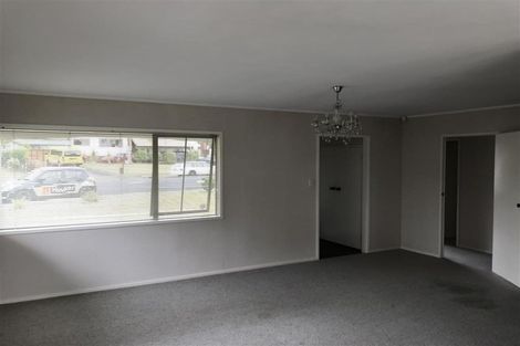 Photo of property in 46 Carnoustie Drive, Wattle Downs, Auckland, 2103