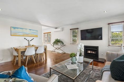 Photo of property in 1/25 Wolsley Avenue, Milford, Auckland, 0620