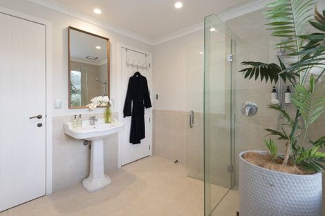 Photo of property in 38 Porterfield Road, Whitford, Howick, 2571