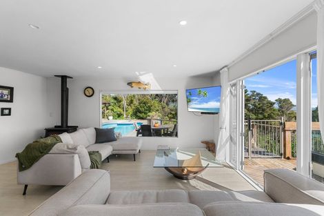 Photo of property in 562 Ocean View Road, Te Arai, Wellsford, 0975