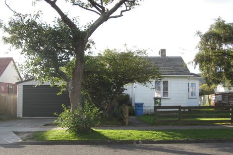 Photo of property in 4 Collett Street, Naenae, Lower Hutt, 5011