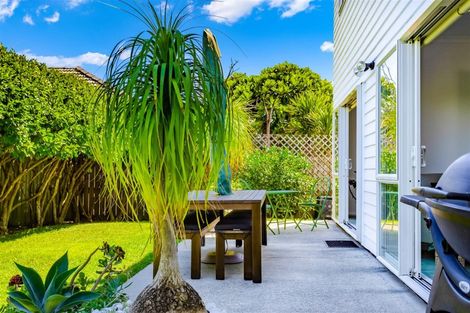Photo of property in 418a Old Te Atatu Road, Te Atatu Peninsula, Auckland, 0610