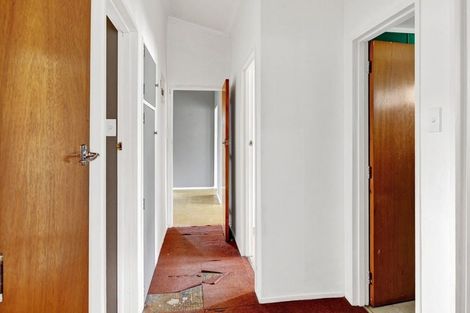 Photo of property in 5 Hughson Place, Opunake, 4616