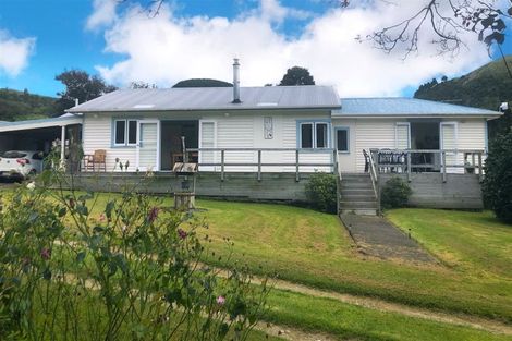 Photo of property in 1550 Coast Road, Pongaroa, 4991