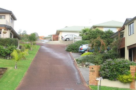 Photo of property in 13a Lamia Place, The Gardens, Auckland, 2105