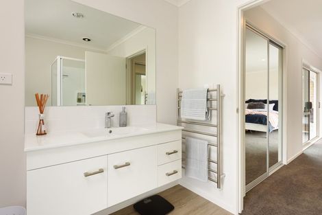 Photo of property in 3 Matepu Crescent, Pyes Pa, Tauranga, 3112