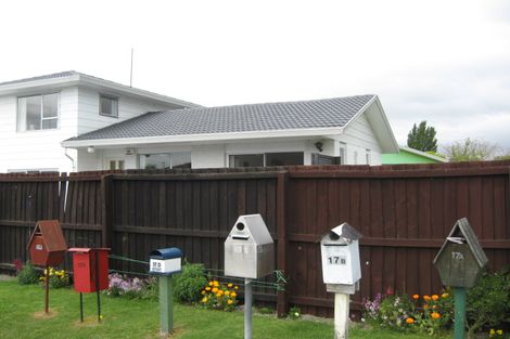 Photo of property in 17b Te Maru Place, Redwood, Christchurch, 8051