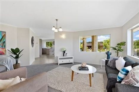 Photo of property in 9 Ashmore Drive, Frankleigh Park, New Plymouth, 4310