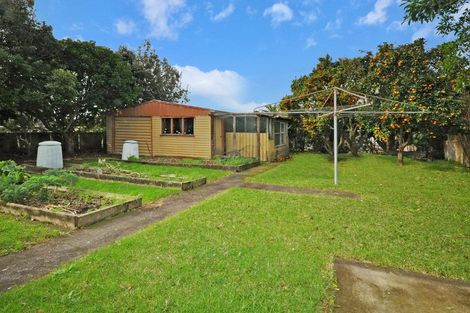 Photo of property in 28 Grassways Avenue, Pakuranga, Auckland, 2010